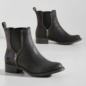 Modcloth Rocket Dog Casual Influence Boot …